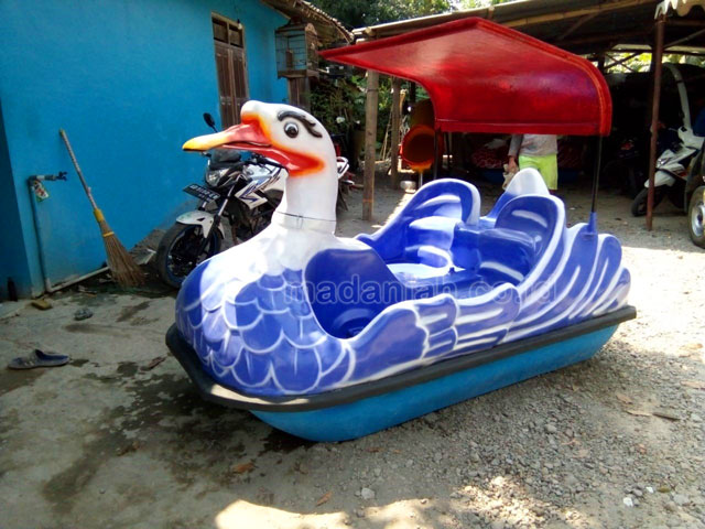 Jual Harga Murah Pabrik Produsen Sepeda Air Fiberglass Maybrat